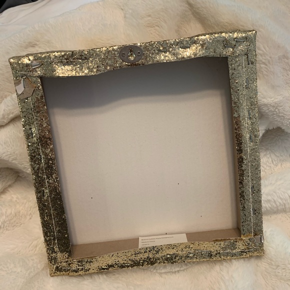 Decorative “R” sign - Picture 4 of 5